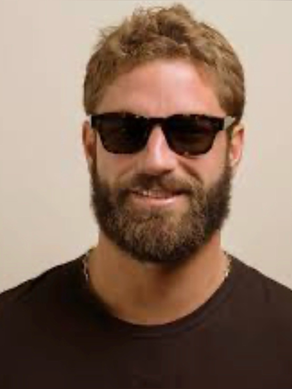 RAEN Tortoise Square Sunglasses with Dark Gray Lenses polarized 51 mm